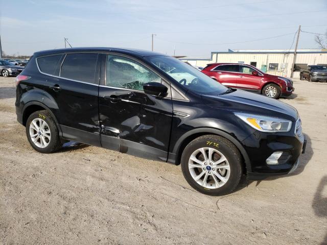 Photo 4 from auction – 2017 FORD ESCAPE SE with VIN 1FMCU9GD3HUB08966