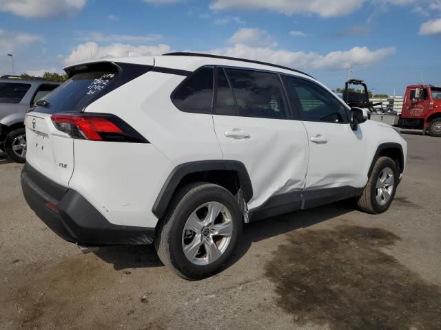 Photo 3 from auction – 2021 TOYOTA RAV4 XLE with VIN 2T3W1RFV0MC167802