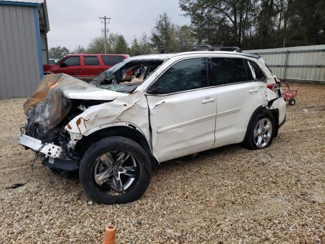 TOYOTA HIGHLANDER 2017 with VIN 5TDDZRFH0HS387361 - Photo from auction