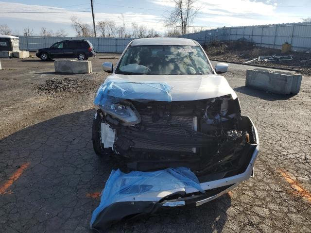 Photo 5 from auction – 2017 NISSAN ROGUE S with VIN JN8AT2MT2HW135571
