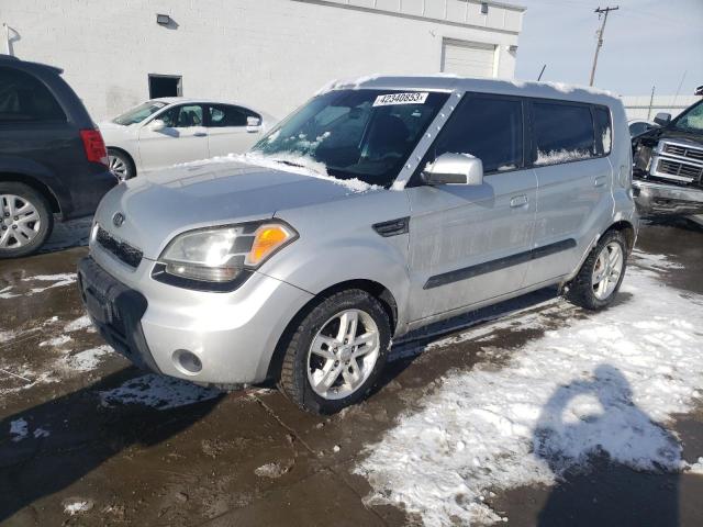 KIA SOUL + 2010 with VIN KNDJT2A2XA7091682 - Photo from auction