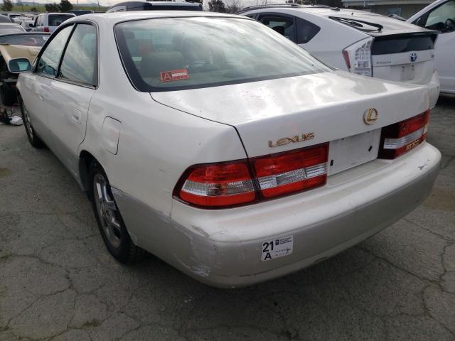 Photo 2 from auction – 2000 LEXUS ES 300 with VIN JT8BF28G4Y5078136