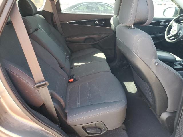 Photo 10 from auction – 2016 KIA SORENTO LX with VIN 5XYPG4A36GG009638