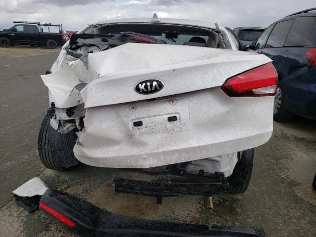 Photo 6 from auction – 2018 KIA FORTE LX with VIN 3KPFL4A77JE257394