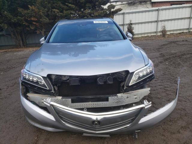 Photo 5 from auction – 2017 ACURA RLX TECH with VIN JH4KC1F58HC000099