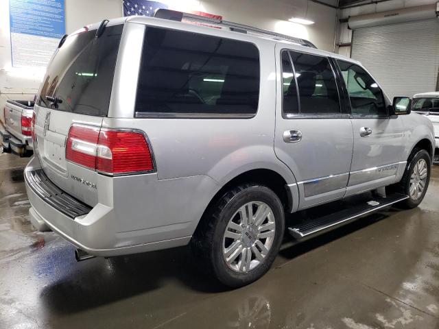 Photo 3 from auction – 2011 LINCOLN NAVIGATOR with VIN 5LMJJ2J5XBEJ05859
