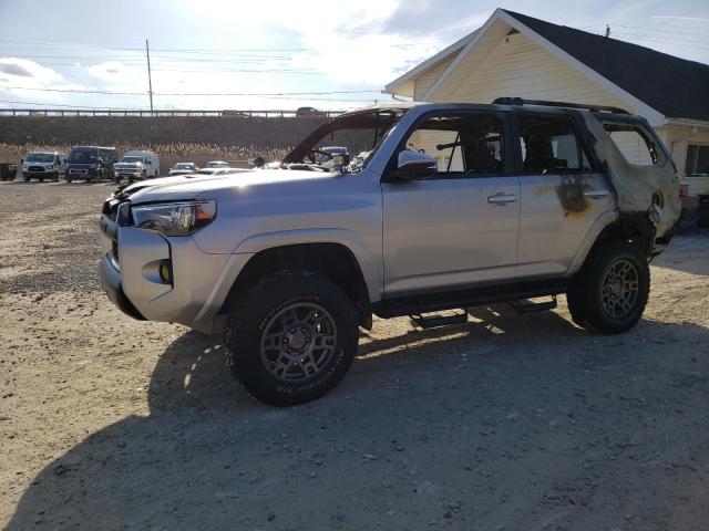TOYOTA 4RUNNER SR 2018 with VIN JTEBU5JR3J5585504 - Photo from auction