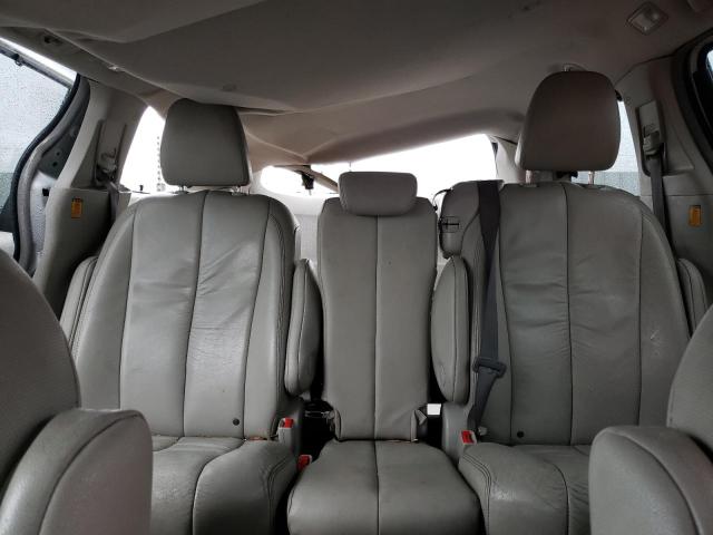 Photo 10 from auction – 2011 TOYOTA SIENNA XLE with VIN 5TDYK3DC1BS114575