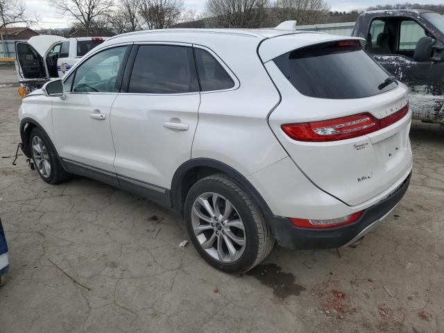 Photo 2 from auction – 2017 LINCOLN MKC SELECT with VIN 5LMCJ2C97HUL03371