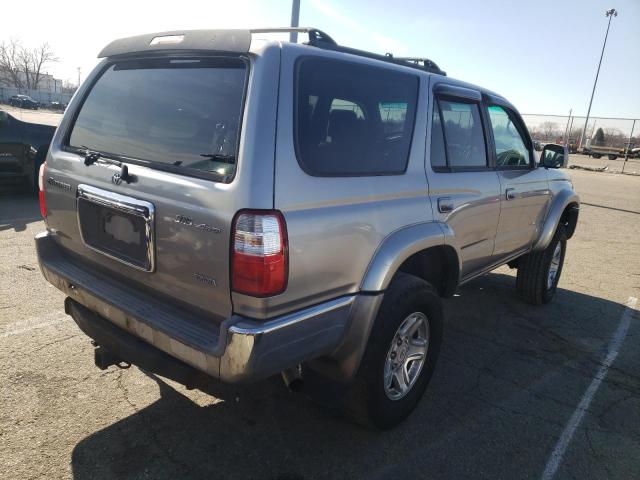 Photo 3 from auction – 2002 TOYOTA 4RUNNER SR with VIN JT3HN86R229067176