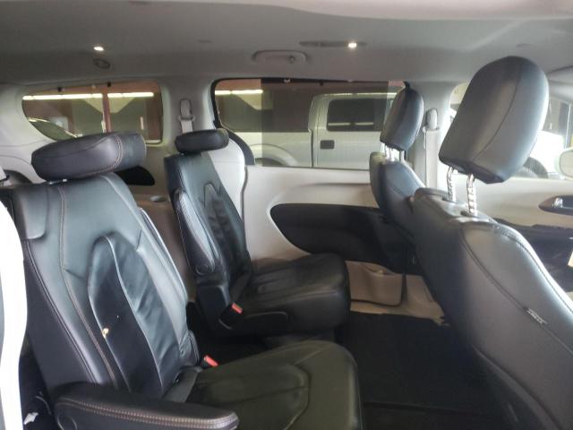 Photo 11 from auction – 2017 CHRYSLER PACIFICA T with VIN 2C4RC1BG2HR635026