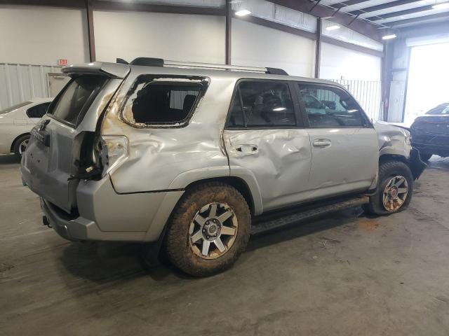 Photo 3 from auction – 2016 TOYOTA 4RUNNER SR with VIN JTEBU5JR7G5314244