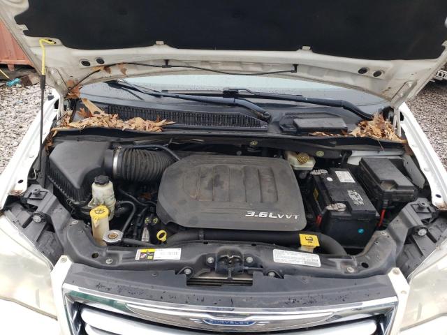 Photo 12 from auction – 2013 CHRYSLER TOWN & COU with VIN 2C4RC1BG4DR674128