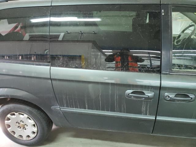 Photo 11 from auction – 2002 CHRYSLER TOWN & COU with VIN 2C4GP44312R625781