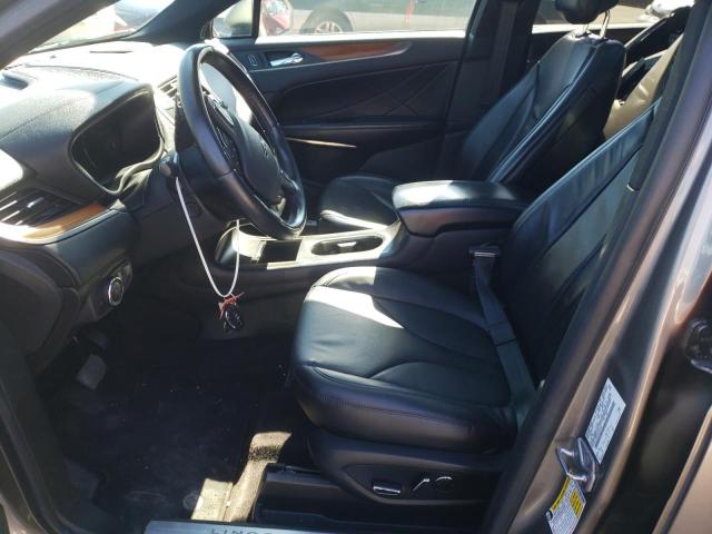 Photo 7 from auction – 2017 LINCOLN MKC RESERV with VIN 5LMCJ3D9XHUL08164
