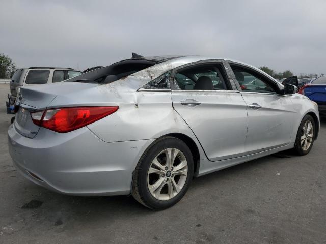 Photo 3 from auction – 2012 HYUNDAI SONATA SE with VIN 5NPEC4AC7CH500368