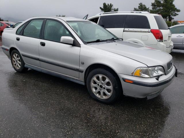 Photo 4 from auction – 2000 VOLVO S40 with VIN YV1VS2555YF511254