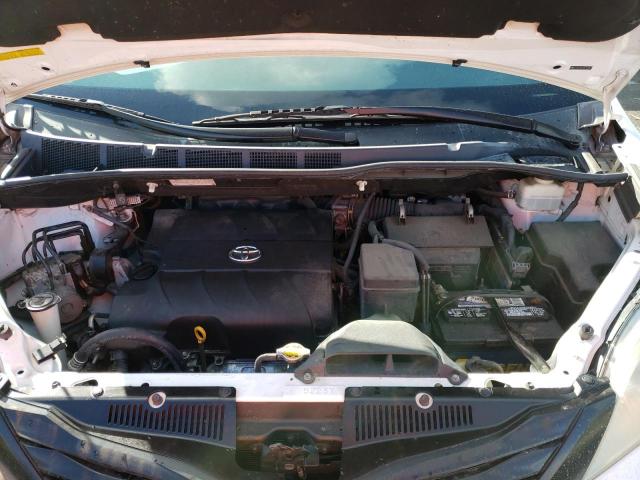 Photo 12 from auction – 2011 TOYOTA SIENNA with VIN 5TDZK3DC4BS135781