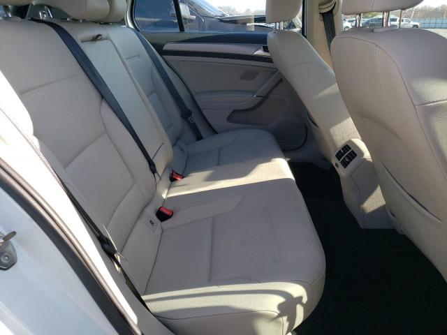 Photo 10 from auction – 2017 VOLKSWAGEN GOLF S with VIN 3VW217AU4HM052091