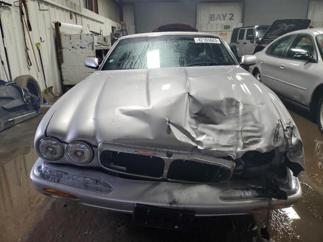 صورة رقم 5 من المزاد - 2003 JAGUAR XJ8 مع VIN SAJDA14C13LF57838