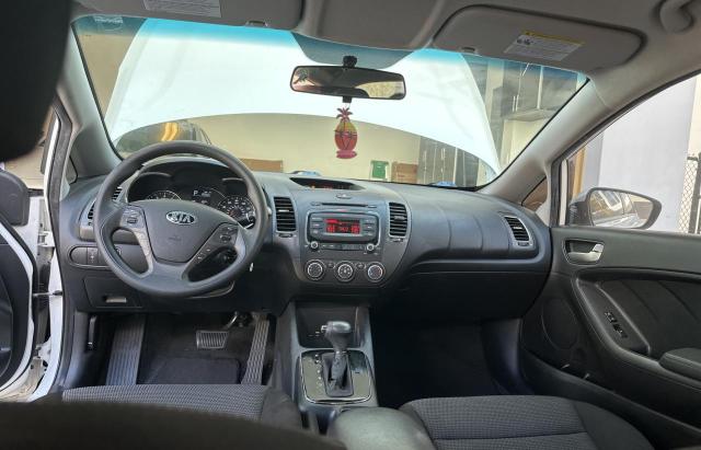 Photo 9 from auction – 2017 KIA FORTE LX with VIN 3KPFK4A78HE085065