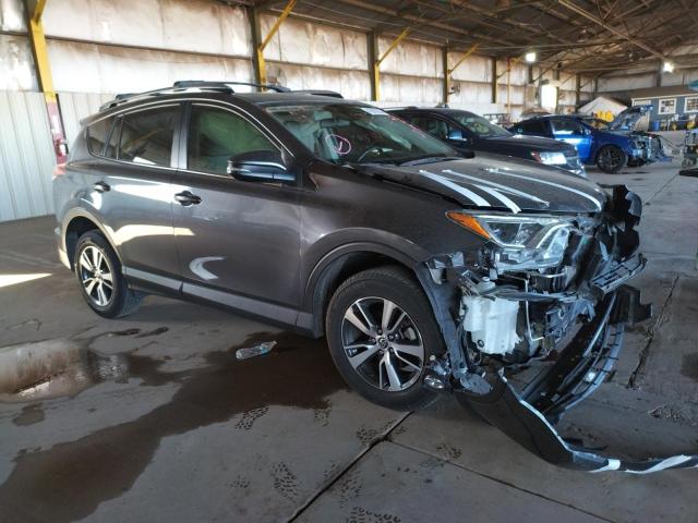 Photo 4 from auction – 2017 TOYOTA RAV4 XLE with VIN JTMWFREV8HD102152