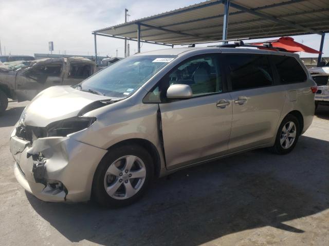 Photo 1 from auction – 2016 TOYOTA SIENNA LE with VIN 5TDKK3DC5GS733581