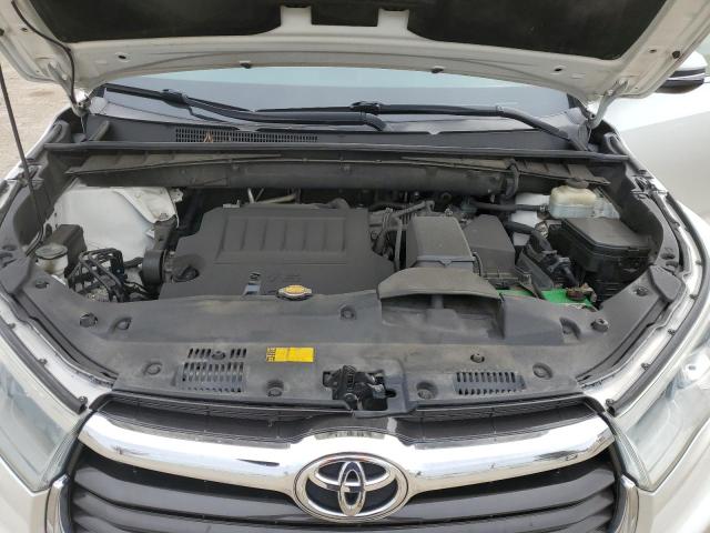 Photo 12 from auction – 2015 TOYOTA HIGHLANDER with VIN 5TDDKRFH8FS102472