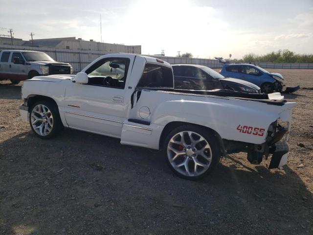 Photo 2 from auction – 2000 CHEVROLET SILVERADO with VIN 1GCEC14T7YZ217141