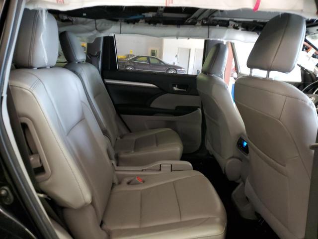 Photo 11 from auction – 2018 TOYOTA HIGHLANDER with VIN 5TDJZRFH2JS539956