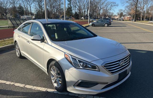 HYUNDAI SONATA SE 2017 with VIN 5NPE24AF9HH596282 - Photo from auction