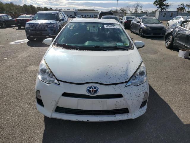 Photo 5 from auction – 2014 TOYOTA PRIUS C with VIN JTDKDTB35E1571023