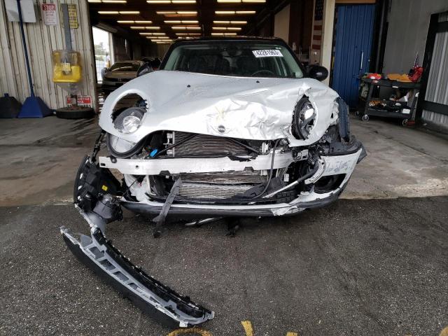 Photo 5 from auction – 2018 MINI COOPER CLU with VIN WMWLN5C57J2E34408