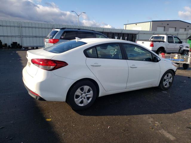Photo 3 from auction – 2018 KIA FORTE LX with VIN 3KPFK4A76JE228214