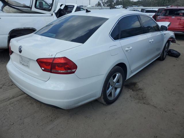 Photo 3 from auction – 2014 VOLKSWAGEN PASSAT S with VIN 1VWAS7A31EC034726