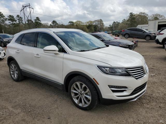 صورة رقم 4 من المزاد - 2017 LINCOLN MKC SELECT مع VIN 5LMCJ2C9XHUL08354