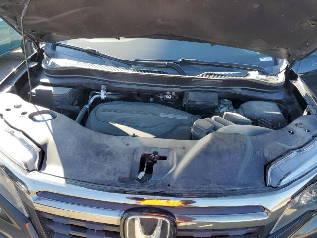 Photo 11 from auction – 2017 HONDA RIDGELINE with VIN 5FPYK3F87HB039796