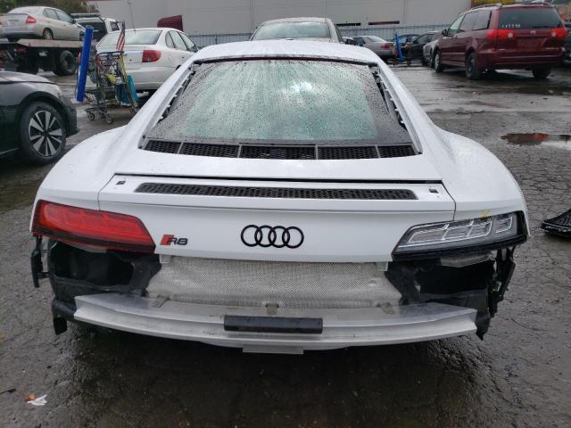 Photo 6 from auction – 2018 AUDI R8 5.2 PLU with VIN WUAKBAFX5J7900157
