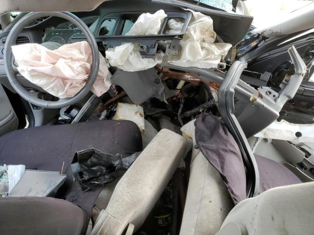 Photo 8 from auction – 2000 FORD CROWN VICT with VIN 2FAFP74W2YX130300
