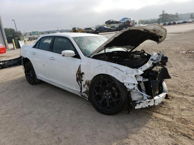 Photo 4 from auction – 2019 CHRYSLER 300 S with VIN 2C3CCABG0KH628681