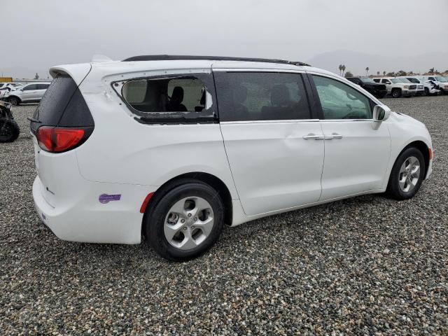 Photo 3 from auction – 2017 CHRYSLER PACIFICA E with VIN 2C4RC1L73HR782552