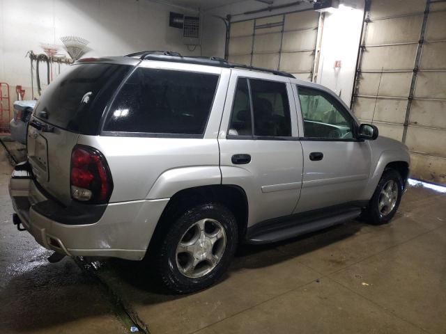 Foto 3 de la subasta – 2007 CHEVROLET TRAILBLAZE con VIN 1GNDT13S572306368
