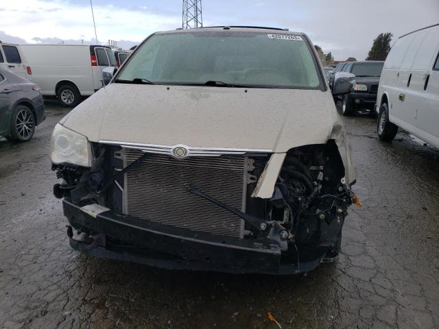 Photo 5 from auction – 2009 CHRYSLER TOWN & COU with VIN 2A8HR64X79R698525