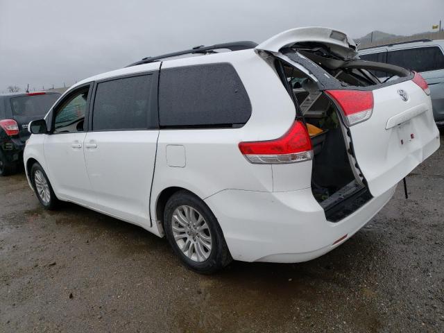 Photo 2 from auction – 2011 TOYOTA SIENNA XLE with VIN 5TDYK3DC1BS114575