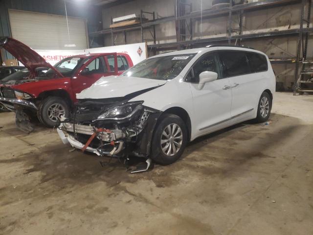 CHRYSLER PACIFICA T 2017 with VIN 2C4RC1BG8HR572515 - Photo from auction