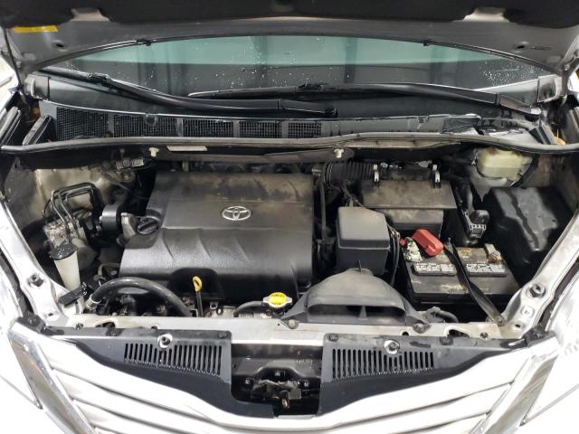 Photo 12 from auction – 2015 TOYOTA SIENNA LE with VIN 5TDKK3DC4FS666647
