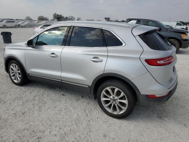 Photo 2 from auction – 2019 LINCOLN MKC SELECT with VIN 5LMCJ2C94KUL43513