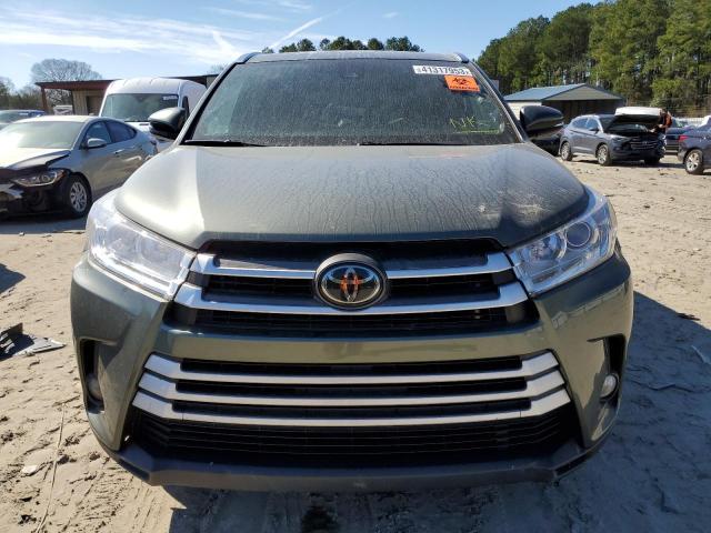Photo 5 from auction – 2018 TOYOTA HIGHLANDER with VIN 5TDJZRFH7JS889700