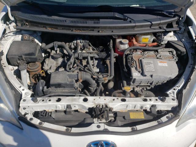 Photo 11 from auction – 2012 TOYOTA PRIUS C with VIN JTDKDTB35C1521297