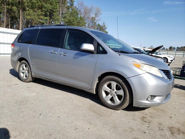 Photo 4 from auction – 2012 TOYOTA SIENNA LE with VIN 5TDKK3DC1CS208897